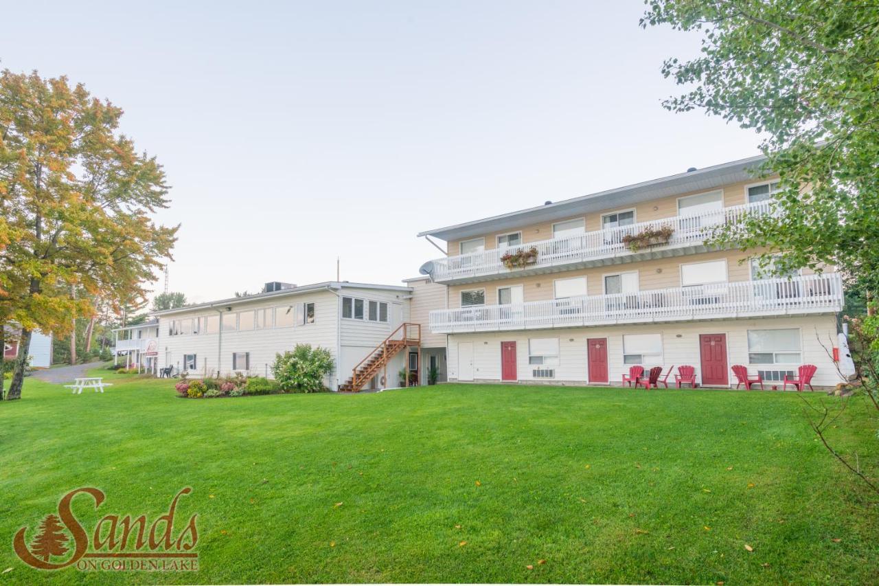 Sands On Golden Lake Hotel Exterior photo